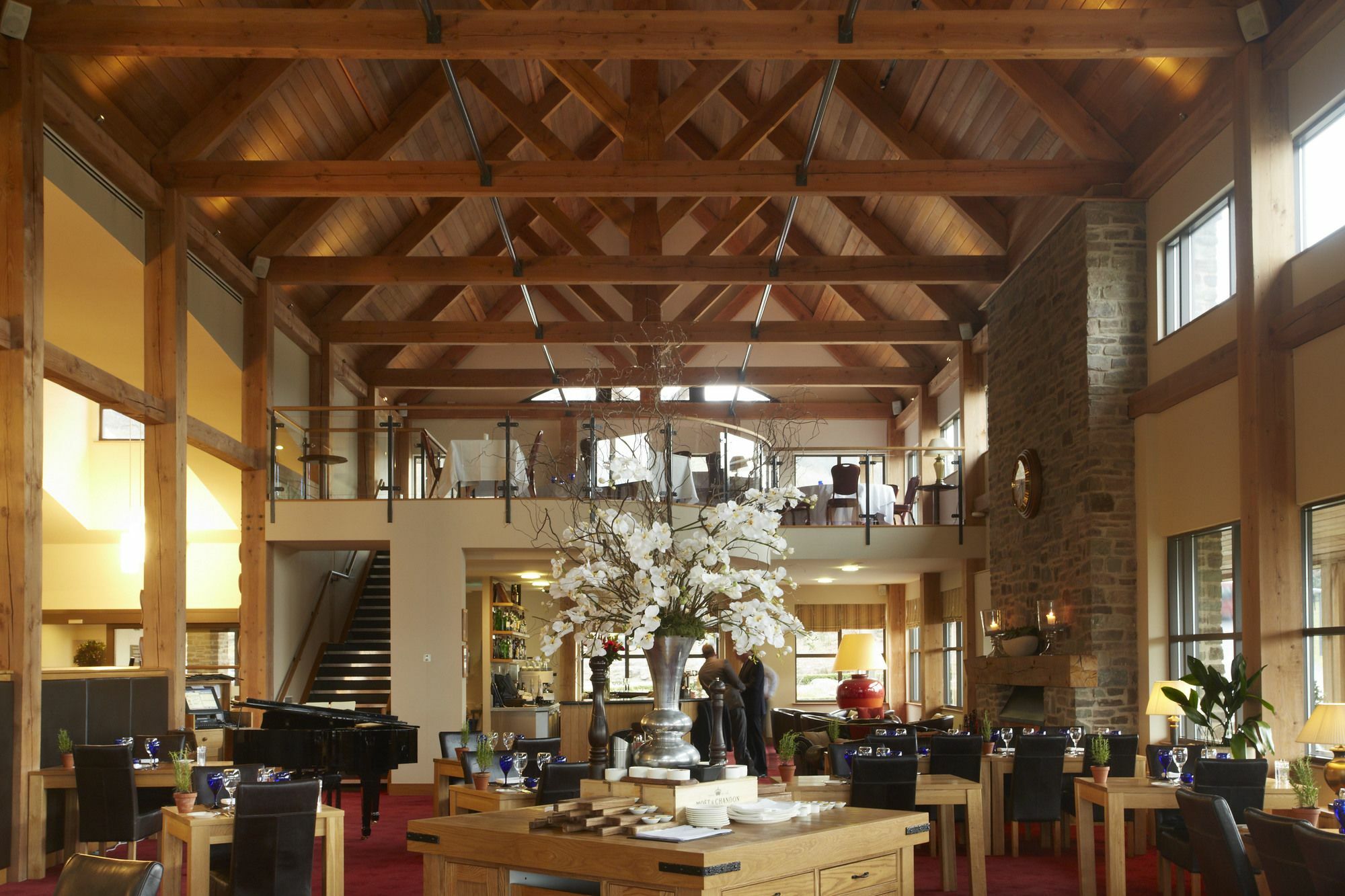 The Celtic Manor Resort Newport  Buitenkant foto The interior of the restaurant